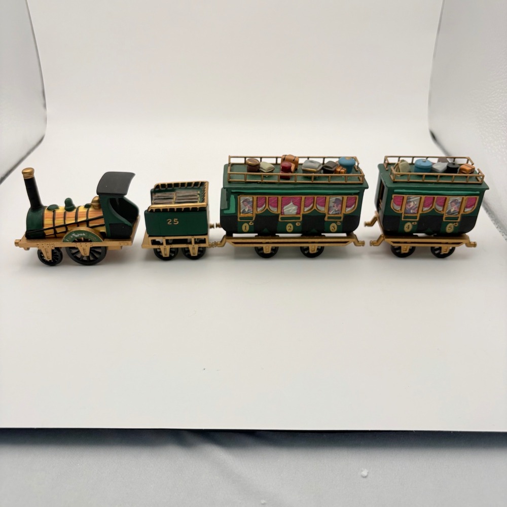 Department 56 The Flying Scot Train Heritage Village Set 4 Green Gold 5573-5